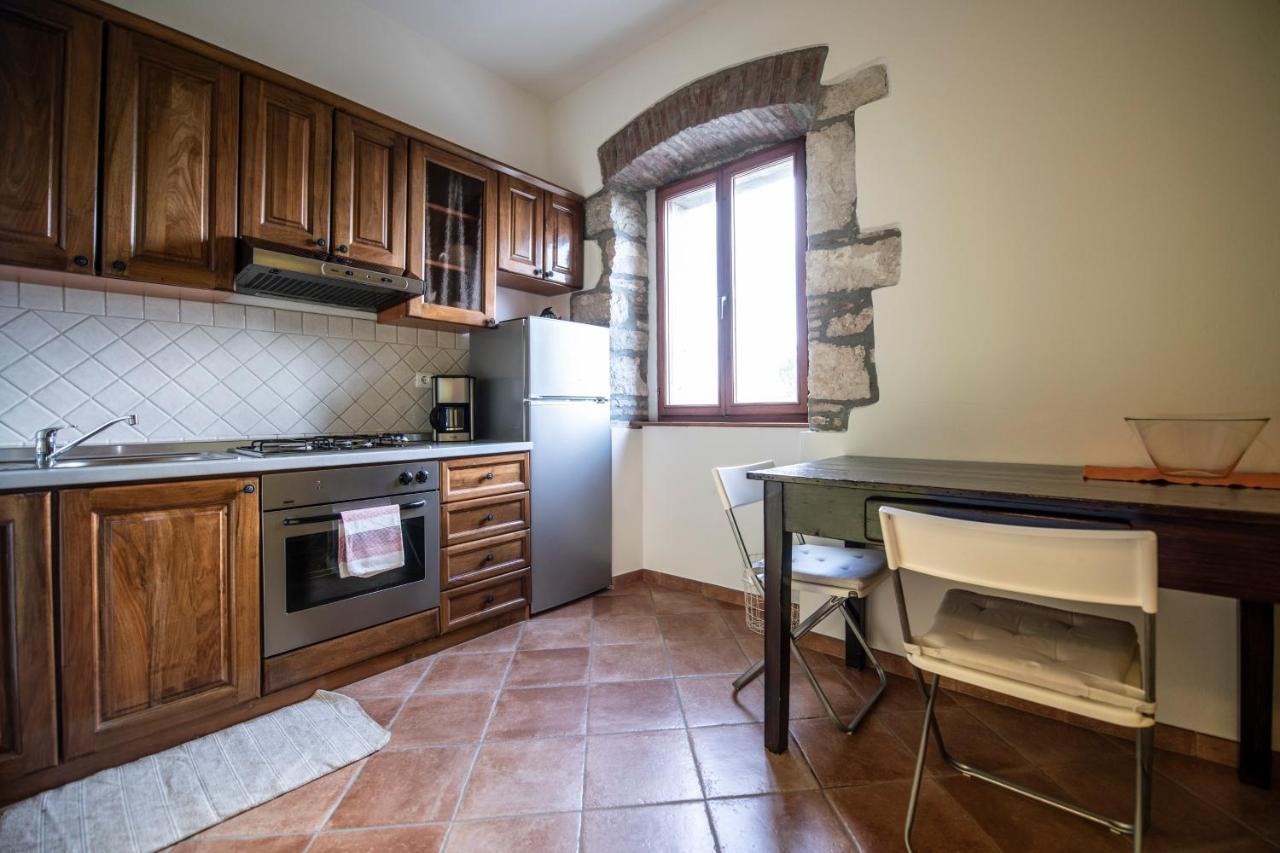 Old Town Studio And Apartment Vrsar Exterior photo