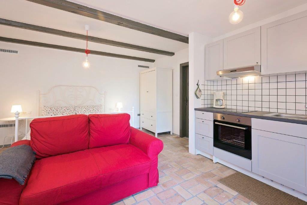 Old Town Studio And Apartment Vrsar Exterior photo
